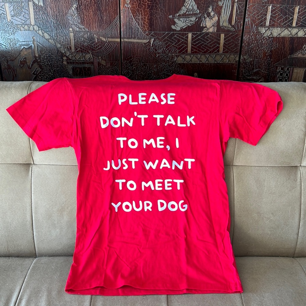 NWOT T-SHIRT